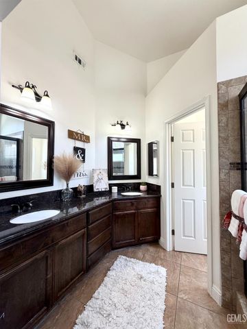 4313 Rhine River Drive, Bakersfield, CA 93308
