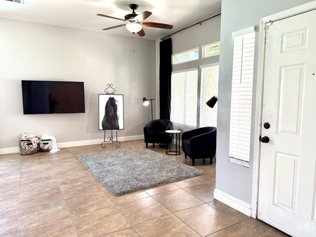 4313 Rhine River Drive, Bakersfield, CA 93308