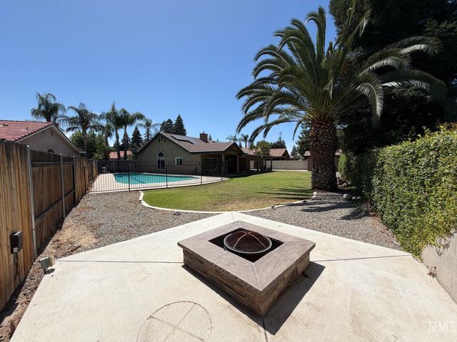 4313 Rhine River Drive, Bakersfield, CA 93308