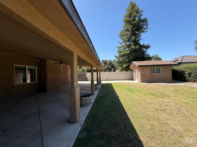 4313 Rhine River Drive, Bakersfield, CA 93308
