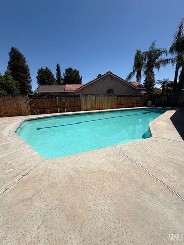 4313 Rhine River Drive, Bakersfield, CA 93308