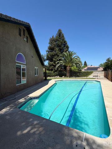 4313 Rhine River Drive, Bakersfield, CA 93308