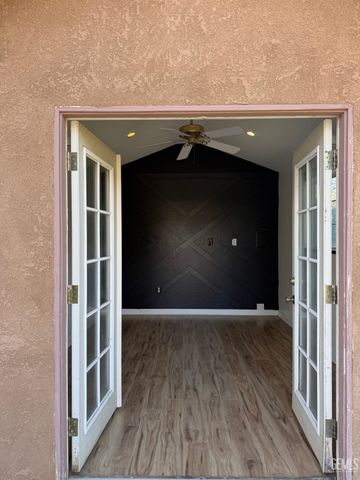 4313 Rhine River Drive, Bakersfield, CA 93308