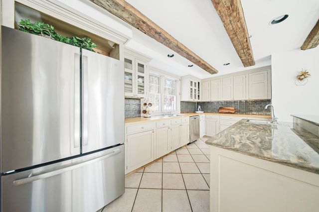 513 Deer Brook Way, Woodstock, VT 05091