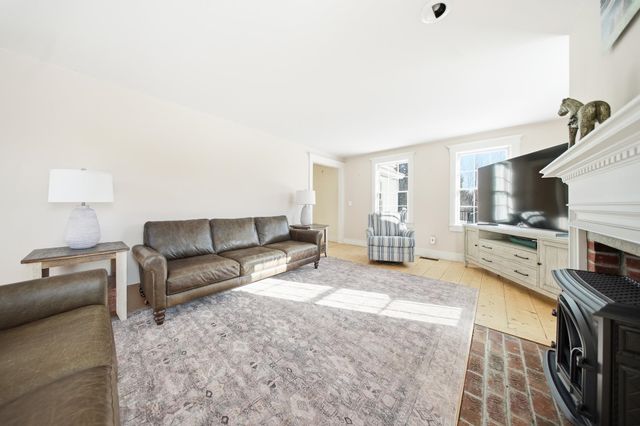 513 Deer Brook Way, Woodstock, VT 05091