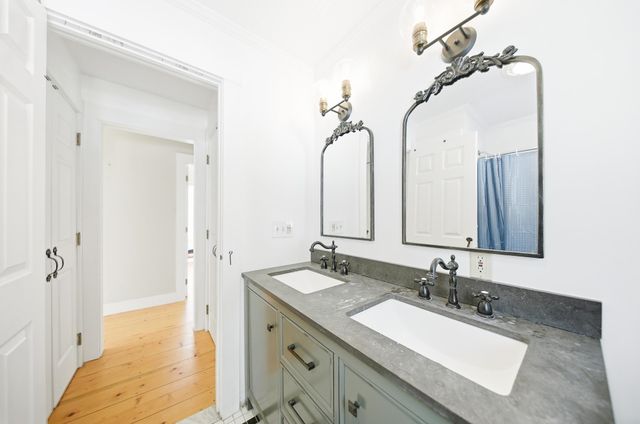 513 Deer Brook Way, Woodstock, VT 05091