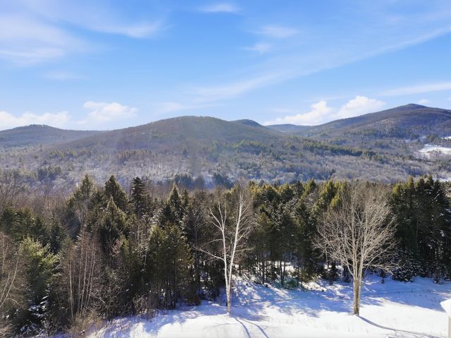 513 Deer Brook Way, Woodstock, VT 05091