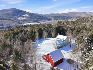 513 Deer Brook Way, Woodstock, VT 05091