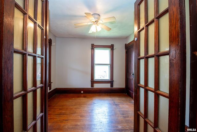2123 W KELLOGG Avenue, West Peoria, IL 61604