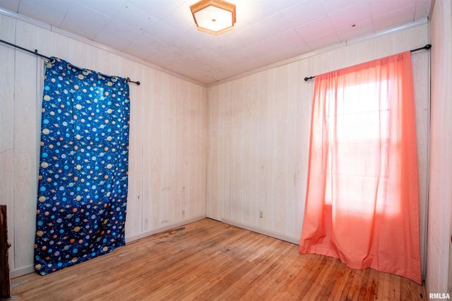2123 W KELLOGG Avenue, West Peoria, IL 61604