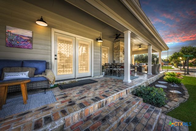 2252 Cotton Boulevard, New Braunfels, TX 78130