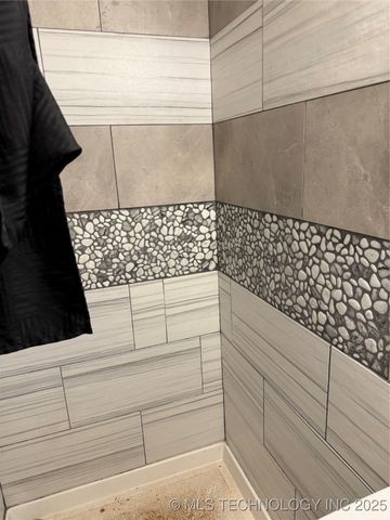 31 Suburban Lane, Inola, OK 74036