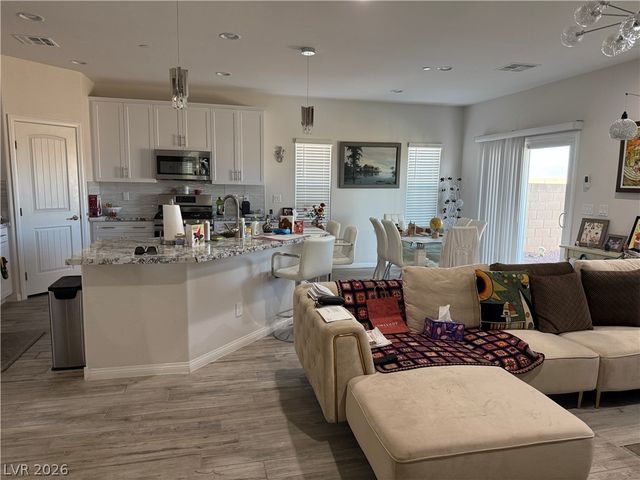 82 Starlight Sonata Avenue, Henderson, NV 89015