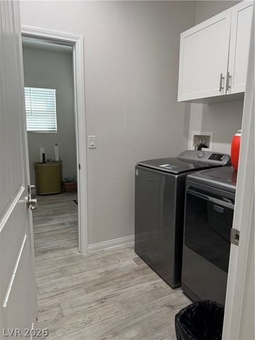 82 Starlight Sonata Avenue, Henderson, NV 89015