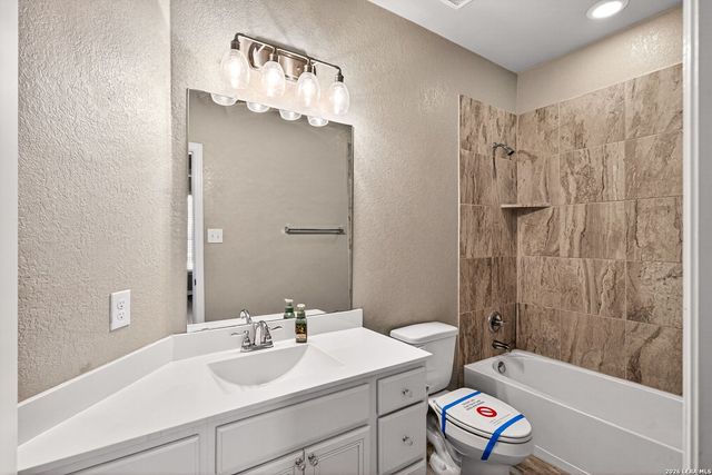 6661 Bowie Cove, Cibolo, TX 78108