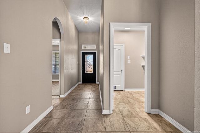 6661 Bowie Cove, Cibolo, TX 78108