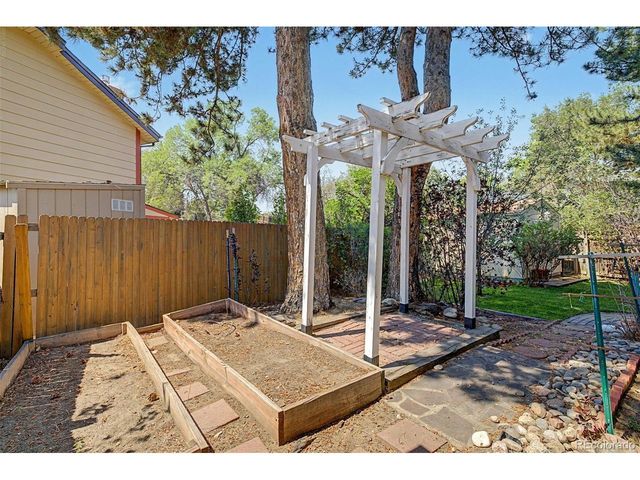 8039 Marshall Cir, Arvada, CO 80003