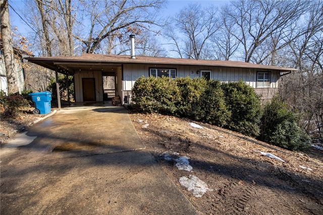 3 Leicester Drive, Bella Vista, AR 72714