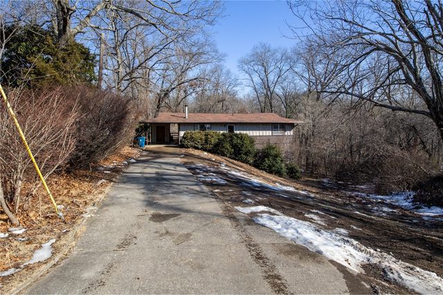 3 Leicester Drive, Bella Vista, AR 72714