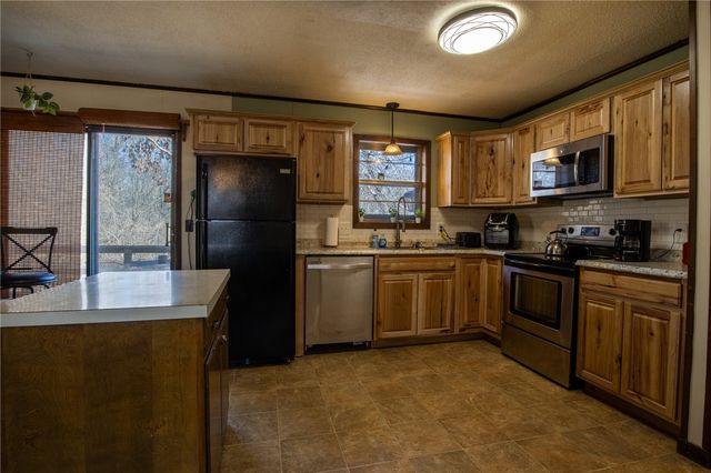 3 Leicester Drive, Bella Vista, AR 72714