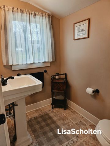 515 Selby Street, Hopkins, MI 49328