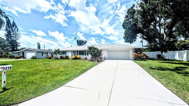 3236 S LOCKWOOD RIDGE ROAD, Sarasota, FL 34239