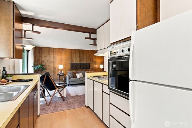 20315 Marine View Drive SW, Normandy Park, WA 98166