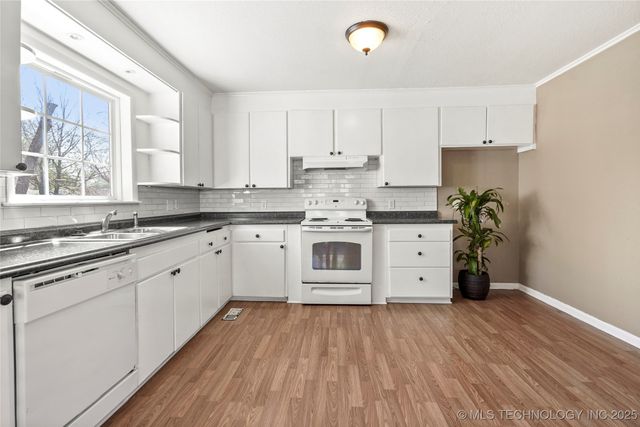 4641 S Trenton Avenue, Tulsa, OK 74105