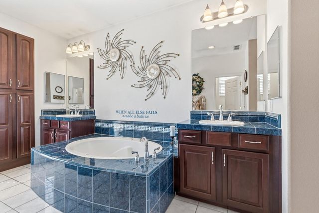 3809 Sundance Lake Ct, Modesto, CA 95355