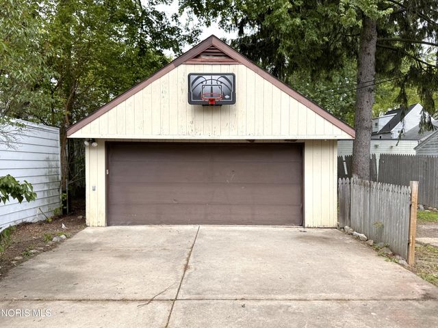 1414 Corbin Road, Toledo, OH 43612