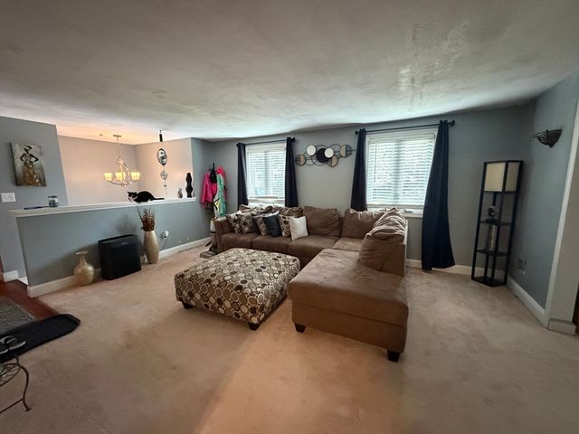 1 Burris Way, Randolph, MA 02368
