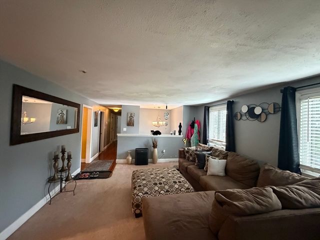 1 Burris Way, Randolph, MA 02368