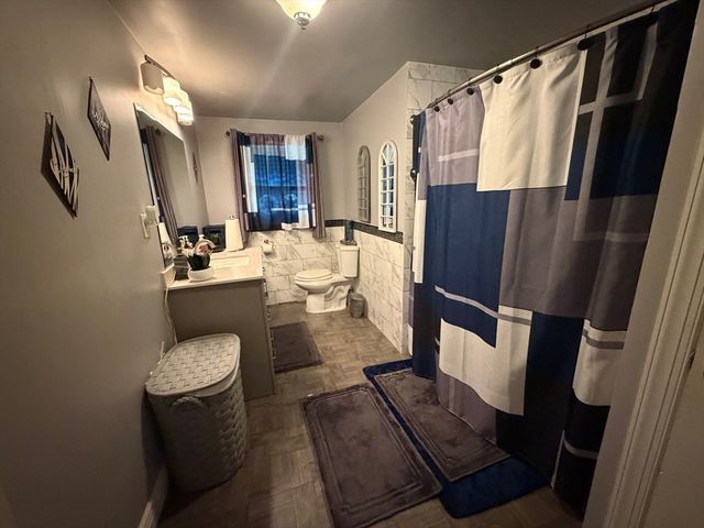 1 Burris Way, Randolph, MA 02368