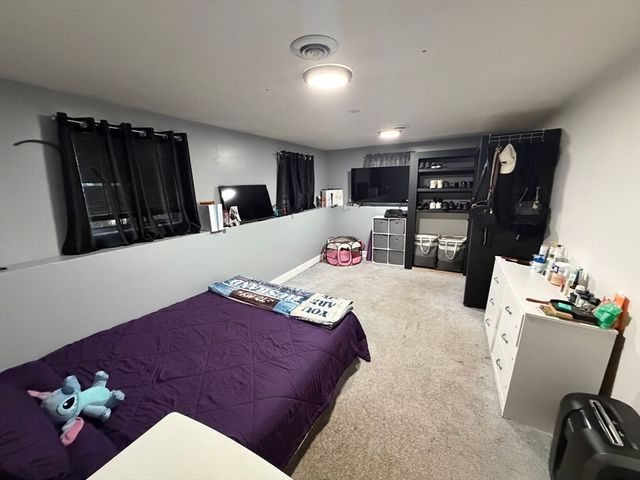 1 Burris Way, Randolph, MA 02368