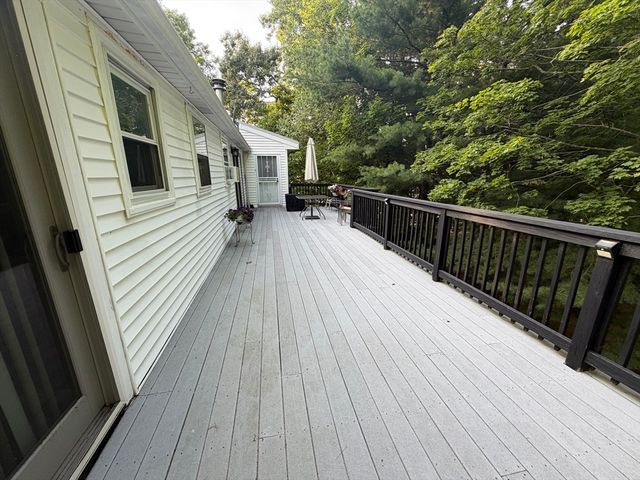 1 Burris Way, Randolph, MA 02368