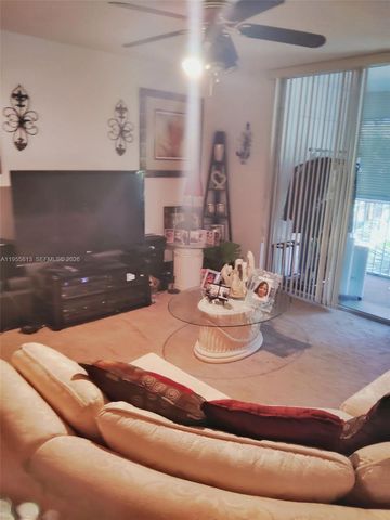 3121 NW 47th Terrace 411, Lauderdale Lakes, FL 33319
