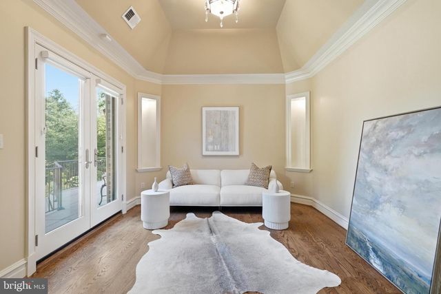 1239 DALEVIEW DR, Mclean, VA 22102