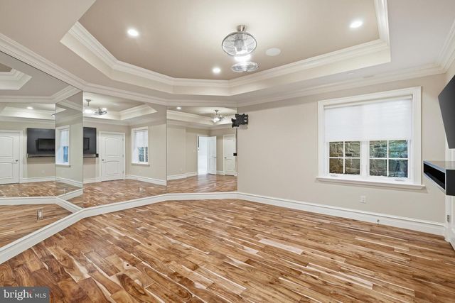 1239 DALEVIEW DR, Mclean, VA 22102
