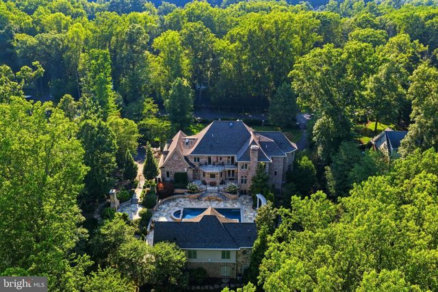 1239 DALEVIEW DR, Mclean, VA 22102