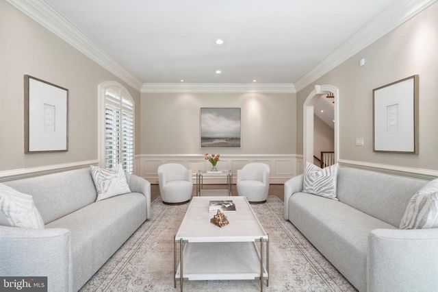 1239 DALEVIEW DR, Mclean, VA 22102