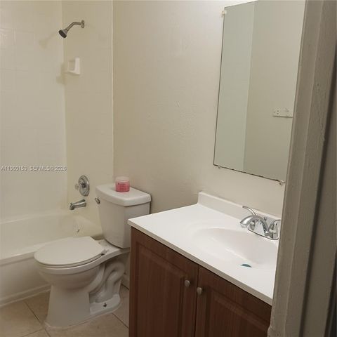 2107 NW 59th Terrace 60E, Lauderhill, FL 33313