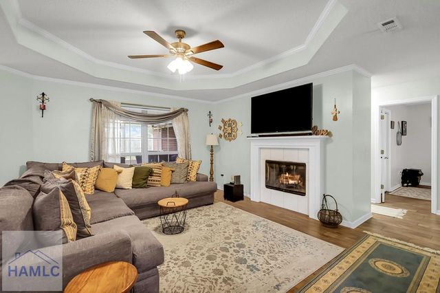 201 Slayton Circle, Hinesville, GA 31313