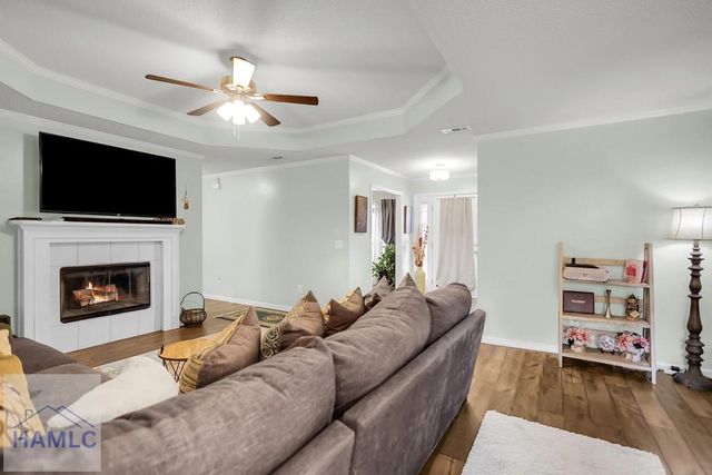 201 Slayton Circle, Hinesville, GA 31313