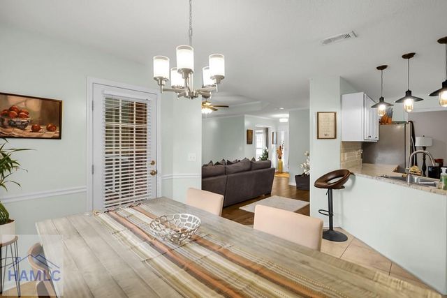 201 Slayton Circle, Hinesville, GA 31313