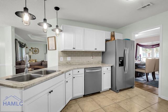 201 Slayton Circle, Hinesville, GA 31313