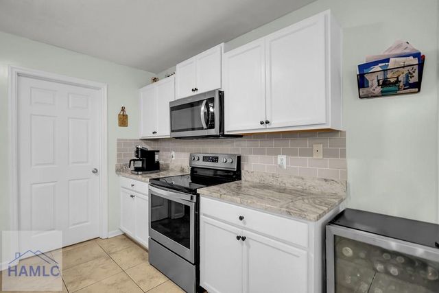 201 Slayton Circle, Hinesville, GA 31313