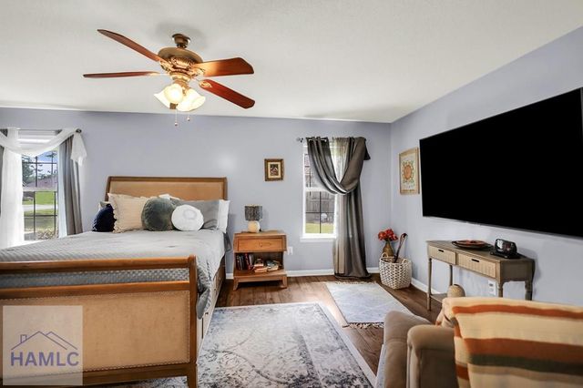 201 Slayton Circle, Hinesville, GA 31313