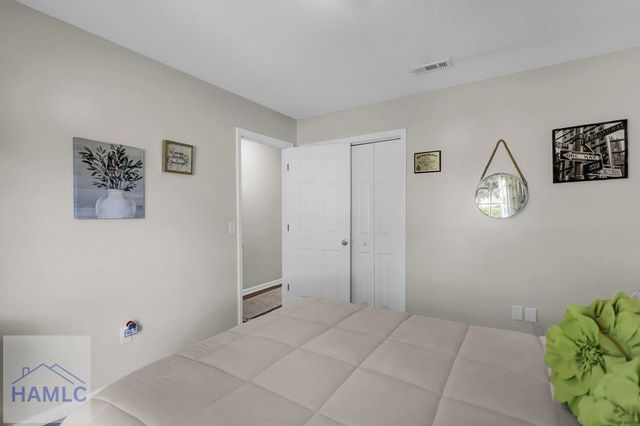 201 Slayton Circle, Hinesville, GA 31313