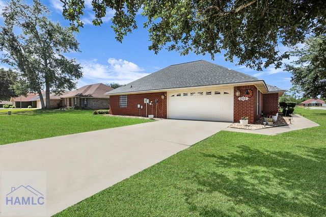 201 Slayton Circle, Hinesville, GA 31313