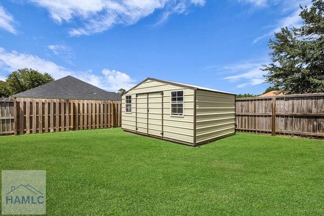 201 Slayton Circle, Hinesville, GA 31313